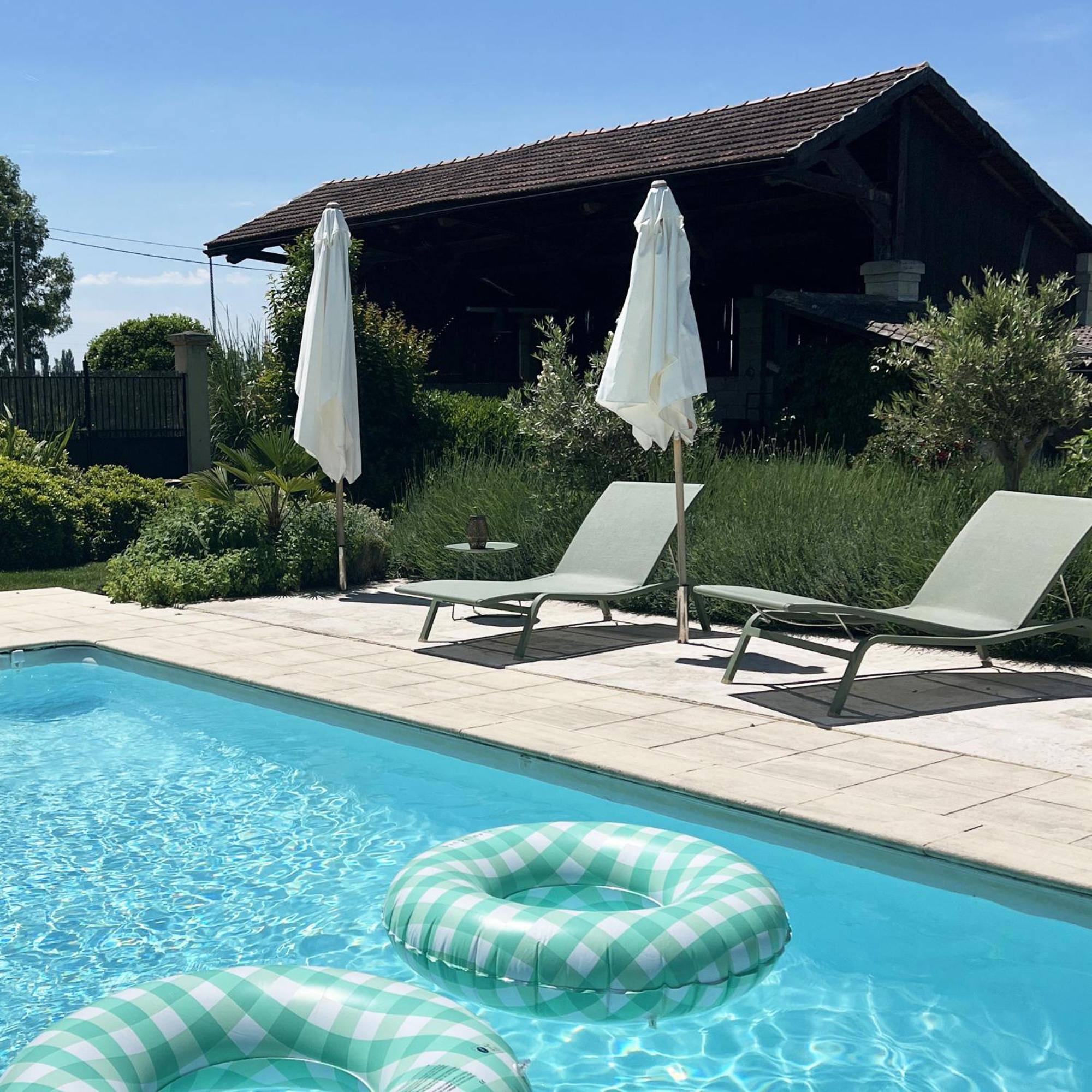 Gite - La Clochette Lugon et l'Ile du Carney Exterior photo